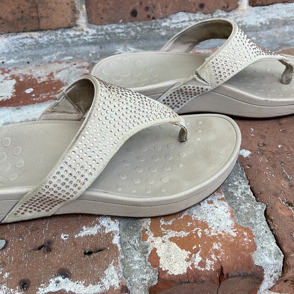 Vionic sandals - Picture 4 of 15